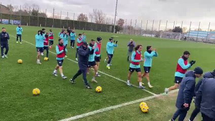 Lazio | Termina l'allenamento al Fersini: la carica dei tifosi