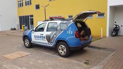 Morador de rua é preso após desacatar funcionária pública