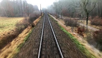 القطار .the train