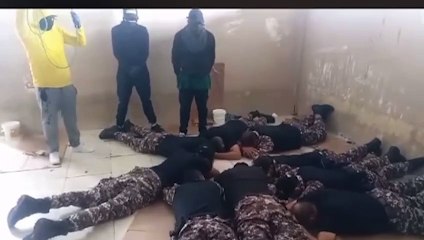 Miembros de un cartel asesinan a guardias de un penal de Ecuador