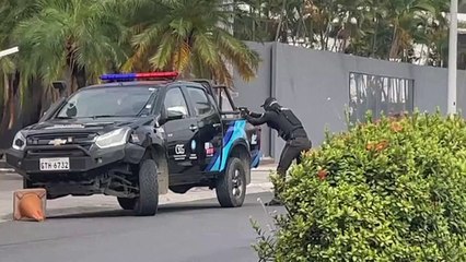 Ecuador declara "conflicto armado interno" tras irrupción de hombres armados en TV pública