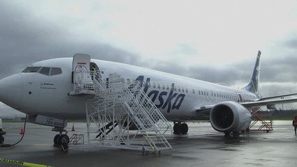 Suspenden cientos de vuelos tras incidente de Alaska Airlines