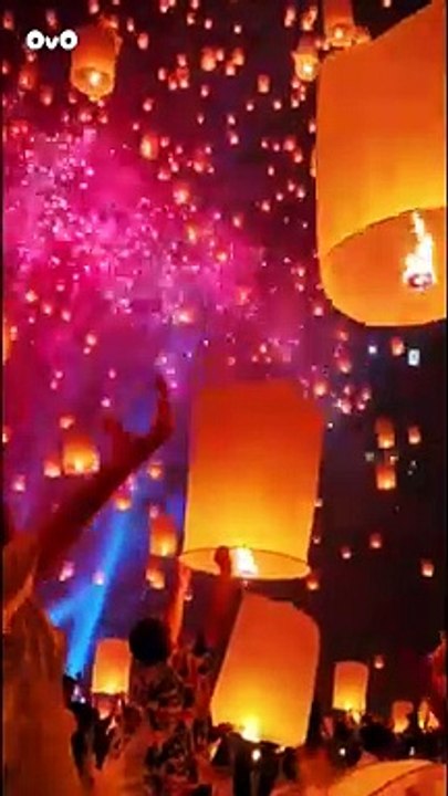 I Wish You a Happy New Year with This Surprise Gift! || 2024 #shorts #happynewyear
