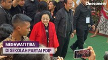 Hadiri HUT ke-51 PDIP, Megawati Disambut Sekjen PDIP Hasto Kristiyanto