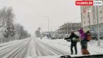 Ardahan'da kar ve tipi ulaşımı olumsuz etkiliyor