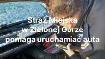 Gazeta Lubuska. Zielona Góra. Straż Miejska w Zielonej Górze pomaga uruchamiać auta