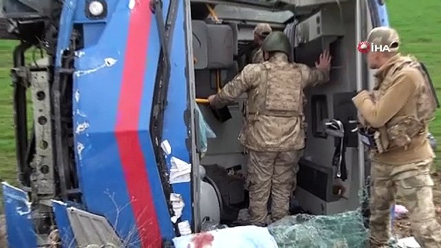 Cezaevi nakil aracı kaza yaptı; çok sayıda yaralı var