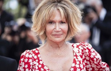 Clémentine Célarié se retire de la tribune pro-Depardieu : « Je me suis emportée et je le regrette douloureusement »