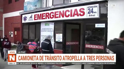 Camioneta de tránsito arrolla a 3 personas