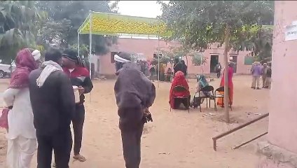 पंचायत उप चुनाव : आठ बार बहिष्कार के बाद ग्रामीणों ने डाले वोट