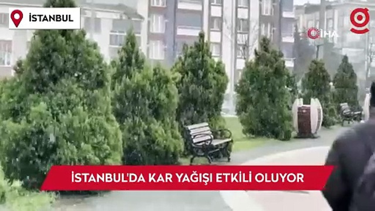 İstanbul'da kar yağışı etkili olmaya devam ediyor