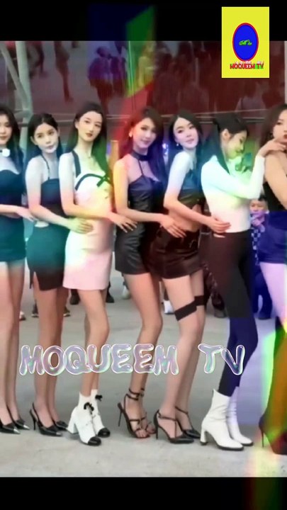 Dance  funny  beautiful girl
