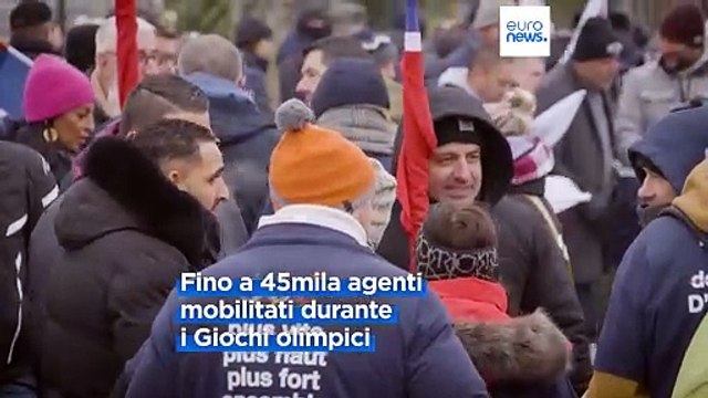 Parigi, la polizia protesta: non sono previste ferie prima, durante e dopo le Olimpiadi