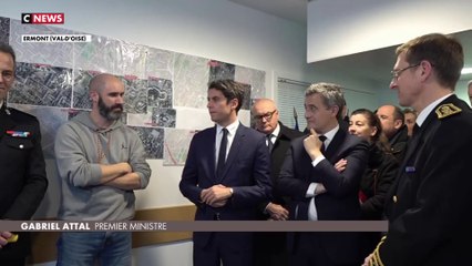 Gabriel Attal : la sécurité comme priorité après une visite dans un commissariat du Val d'Oise