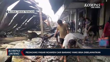 Pedagang Pasar Ngawen Cari Barang yang Bisa Diselamatkan
