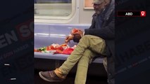 ABD'de görenleri şaşkına çeviren manzara: Metroda ıstakoz yedi
