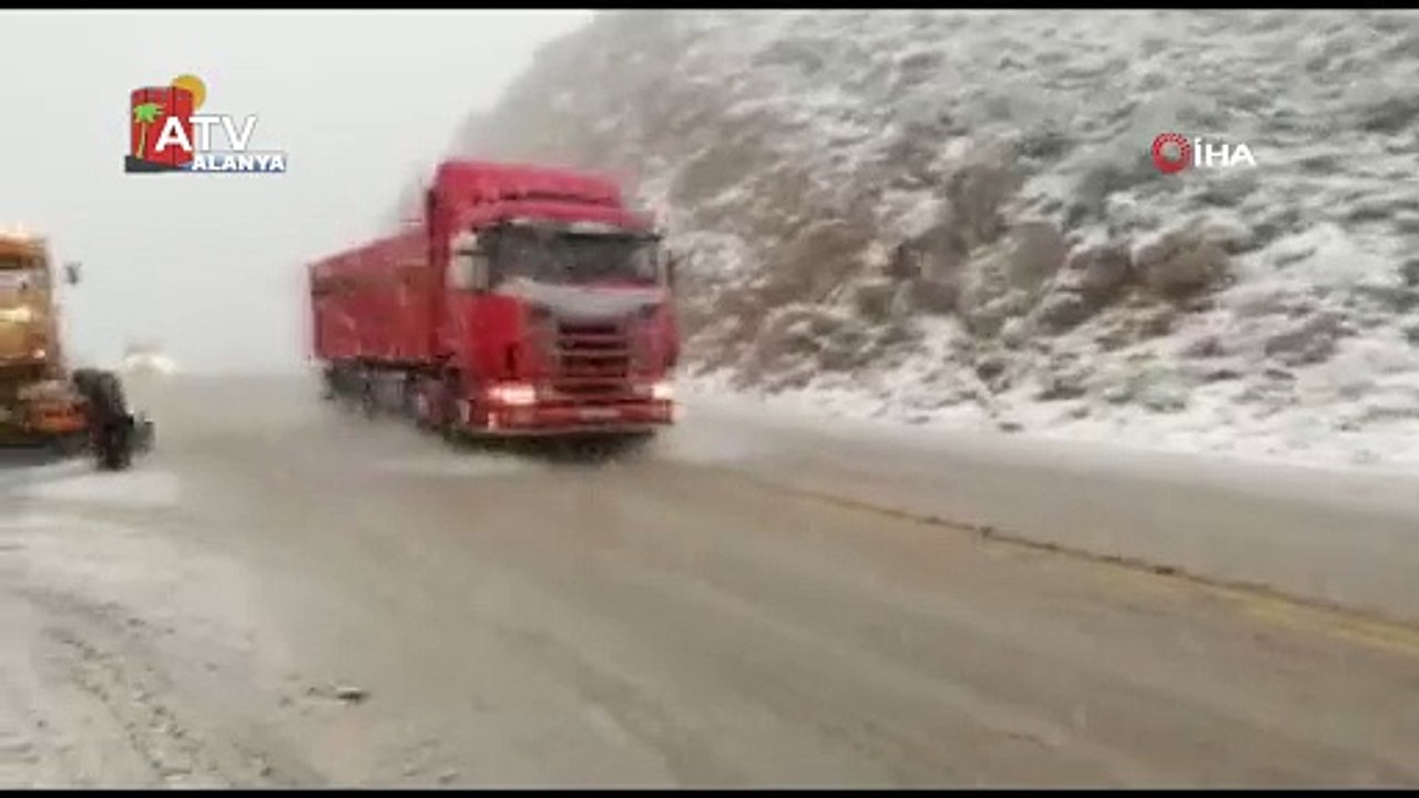 Antalya-Konya kara yolunda kar yağışı başladı