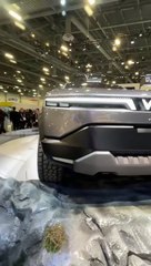 Cận cảnh bán tải điện VinFast VF Wild tại CES 2024, Mỹ, đúng là "Hết nước chấm"