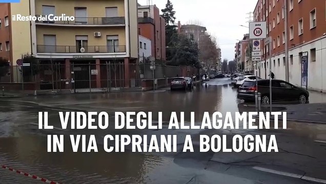 Il video degli allagamenti in via Cipriani a Bologna