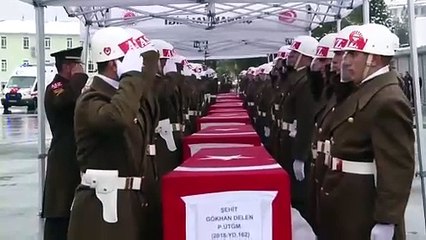 Bakan Güler ve TSK Komuta Kademesi şehit askerler için düzenlenen törene katıldı
