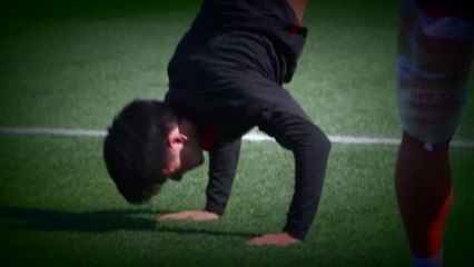 [영상] '클린스만 호' 밝은 분위기 속에 훈련...'물구나무 달인' 황인범 / YTN