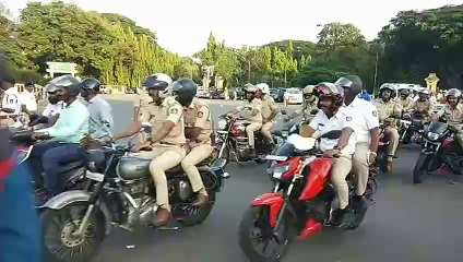 वाहन चालकों के लिए निकाली जागरूकता रैली