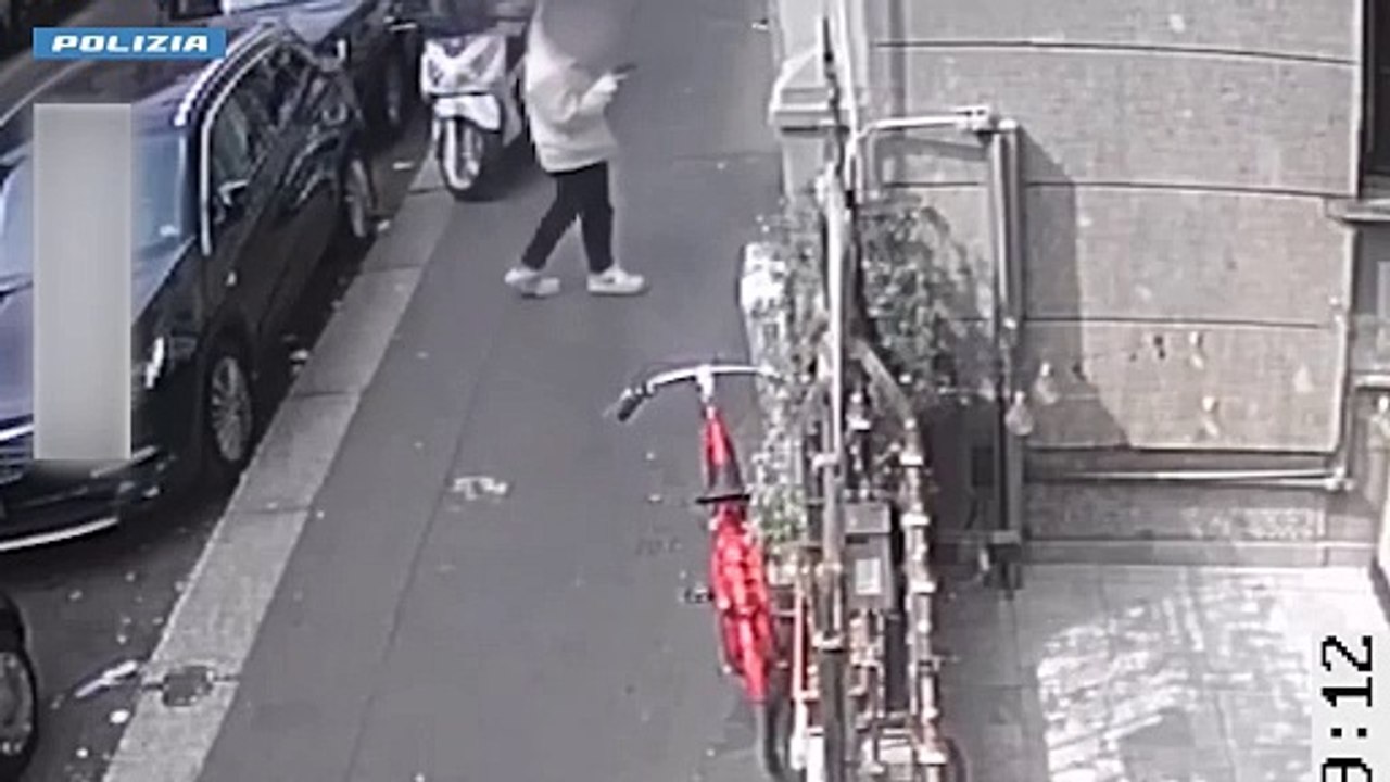 Milano,  follia a Chinatown: prova a uccidere a coltellate un 25enne in un ristorante