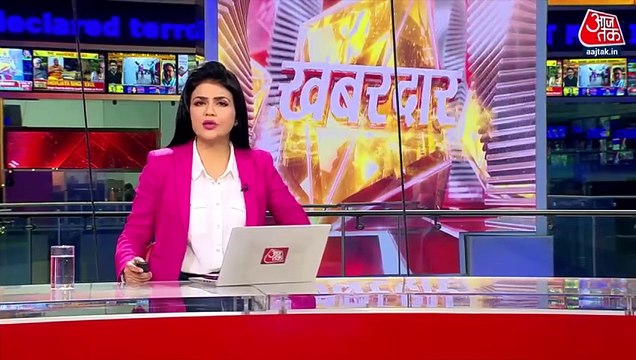 Narrow Escape for Mehbooba Mufti, car involved in crash