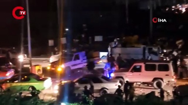 Papua Yeni Gine sokakları polislerin greve gitmesiyle karıştı