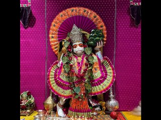 बरेली का ऐसा हनुमान मंदिर जिसके दर्शन खुद नीम करौली बाबा भी कर चुके हैं  दर्शन करने मात्र से ही सारे कस्ट  होते है दूर Such a Hanuman temple of Bareilly which Neem Karauli Baba himself has visited, all the troubles go away just by visiting it.