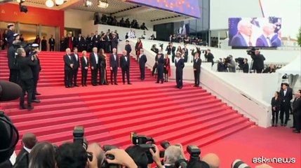 La faida familiare fra i figli di Alain Delon arriva in tribunale