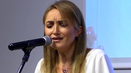 Çiğdem Yarkın / Ateş-i sûzân-ı firkat yaktı cism ü cânımı