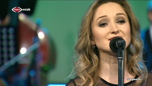 Çiğdem Yarkın / Bahar gelmiş neyleyim neyleyim baharı yazı