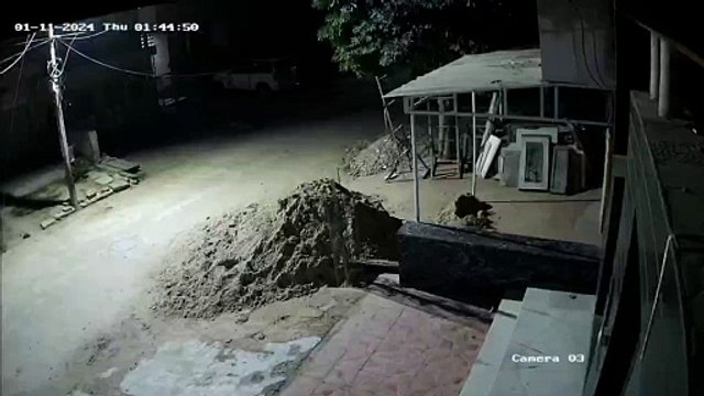 कार में आए तीन युवक मकान के बाहर खड़ी एसयूवी चुरा ले गए