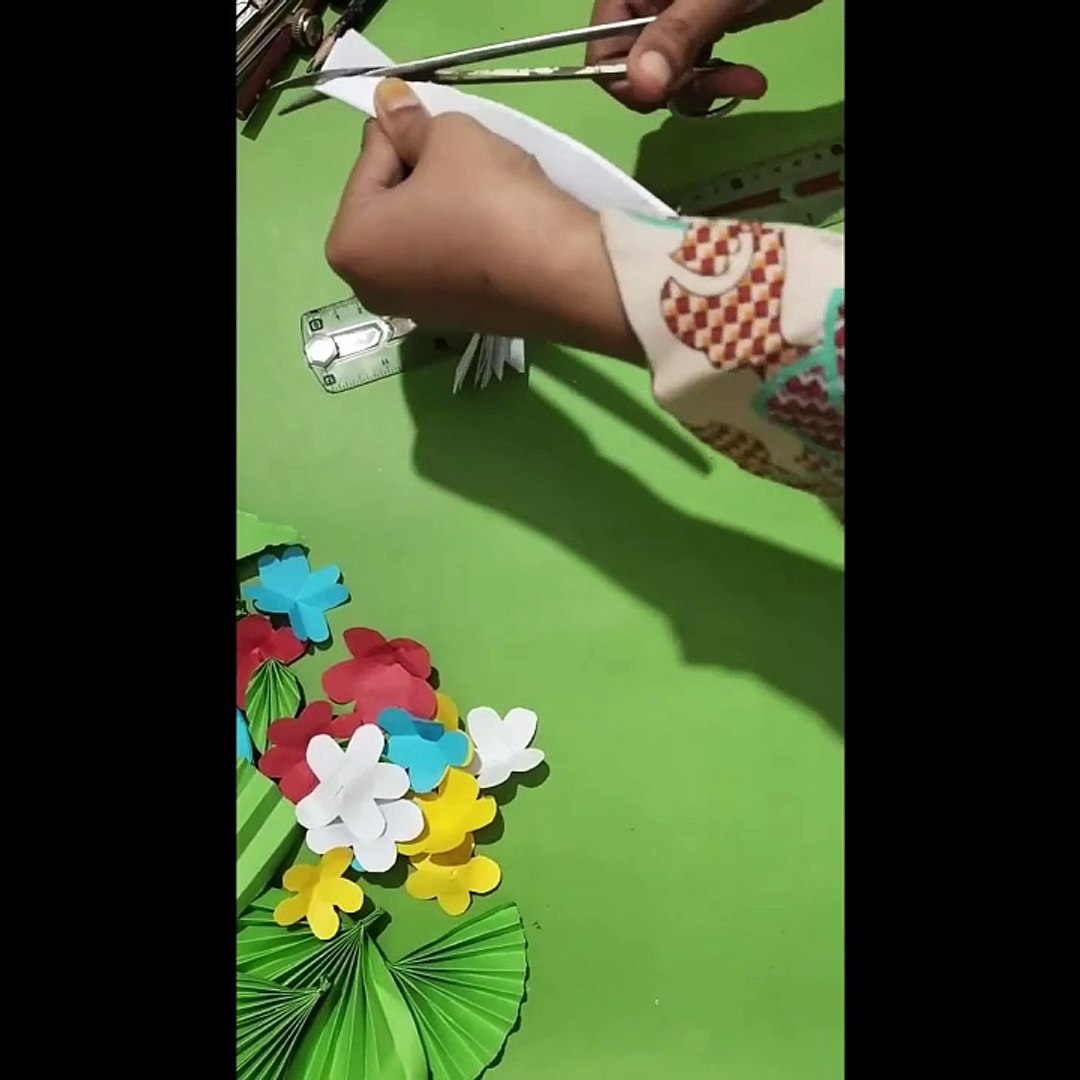 DIY White Paper Flower #Wall Hanging #Tutorial #DIY #homedecor #wallhanging  - video Dailymotion