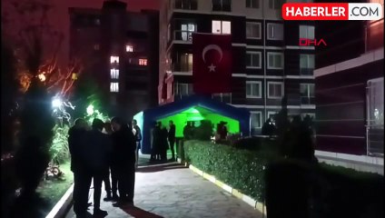 Tải video: Pençe-Kilit Operasyon Bölgesinde Şehit Olan Piyade Uzman Çavuş Samet Aslan'ın Ailesine Acı Haber İletildi