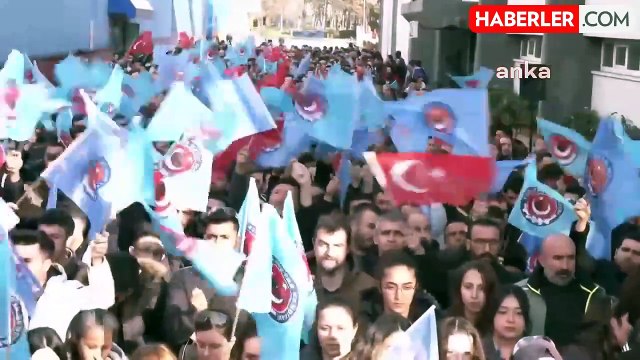Anka Haber Ajansı, Mess ile Uzlaşma Sağlanamaması Sonucu Grev Kararı Alan Türk Metal Sendikası Üyesi Türk Traktör İşçileri ile Görüştü.