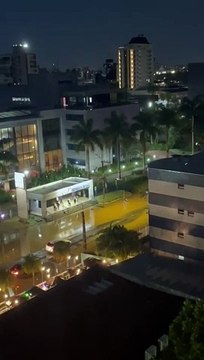 Chuva causa alagamentos e diversos bairros ficam sem luz em Joinville