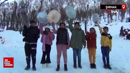 Şırnak'ta çocuklar leğenle kaymanın keyfini çıkardı