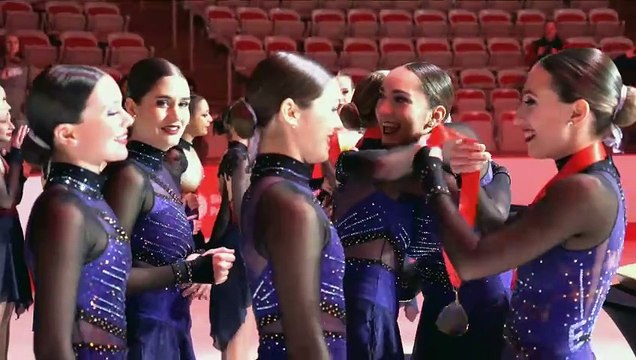 JUNIOR SYNCHRONIZED - VICTORY CEREMONY 2024 CANADIAN NATIONAL SKATING CHAMPIONSHIPS