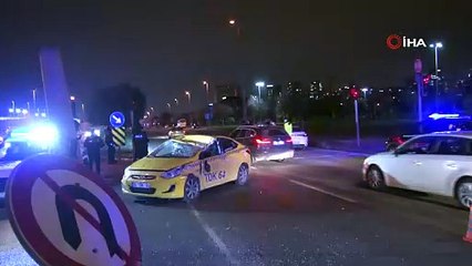 Pendik'te ticari taksi ile otomobil çarpıştı: 1 yaralı