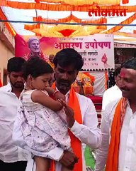 माँसाहेब जिजाऊंच्या दर्शनासाठी मनोज जरांगे नव्या कोऱ्या गाडीतून सिंदखेड राजा साठी निघाले.. -_1