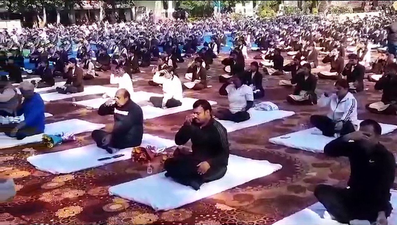 स्वामी विवेकानंद की जयंती के अवसर पर शहर में हुआ सूर्य नमस्कार