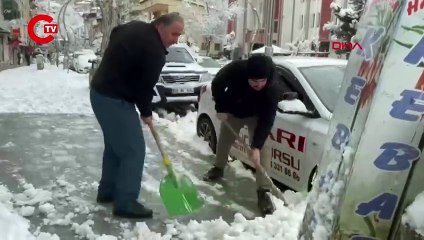 Hakkari'de 284 yerleşim yerinin yolu kar nedeniyle kapandı!