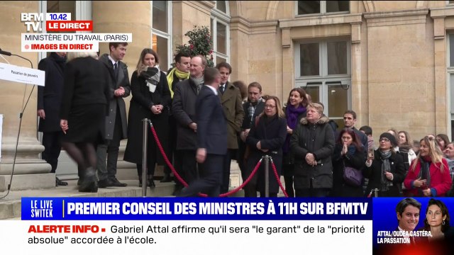 Remaniement: Olivier Dussopt quitte le ministère du Travail, après la passation avec Catherine Vautrin