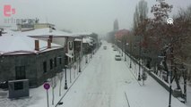 Kars'ta kar yağışı ve sis etkili oldu