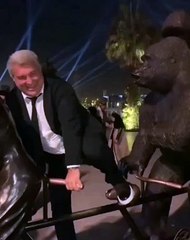 Joan Laporta, nada preocupado por mantener las formas en Arabia