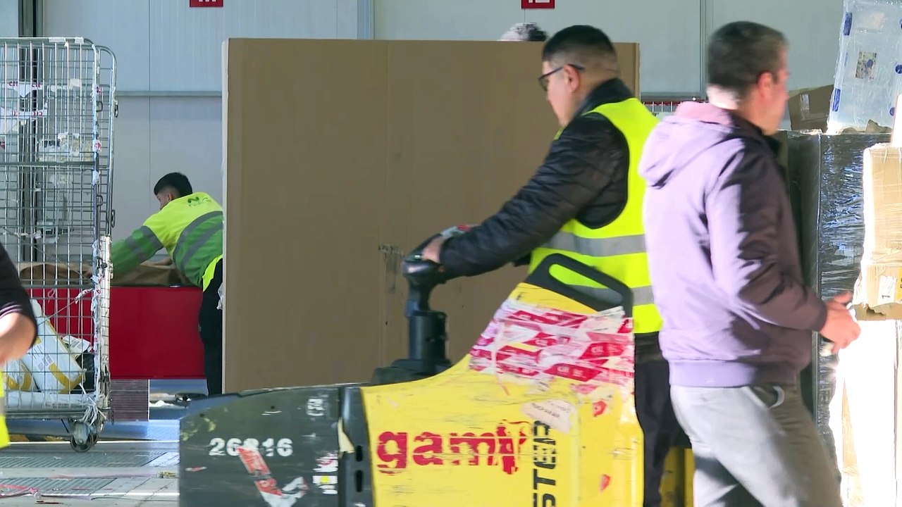 El SMI se fija en 1.134 euros tras la subida del 5% pactada entre Trabajo y sindicatos