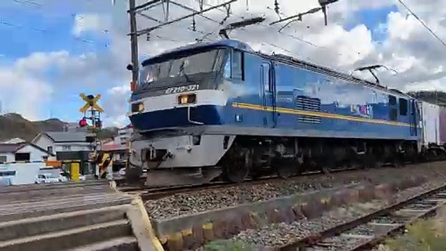 PXL_20231118_101535 69レ・69列車 69 Re and 69 Train.