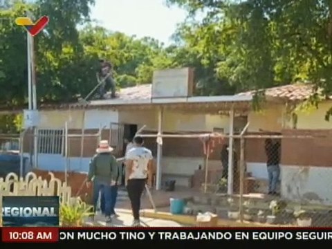 Bricomiles avanzan trabajos de rehabilitación integral de 8 consultorios médicos en el edo. Zulia